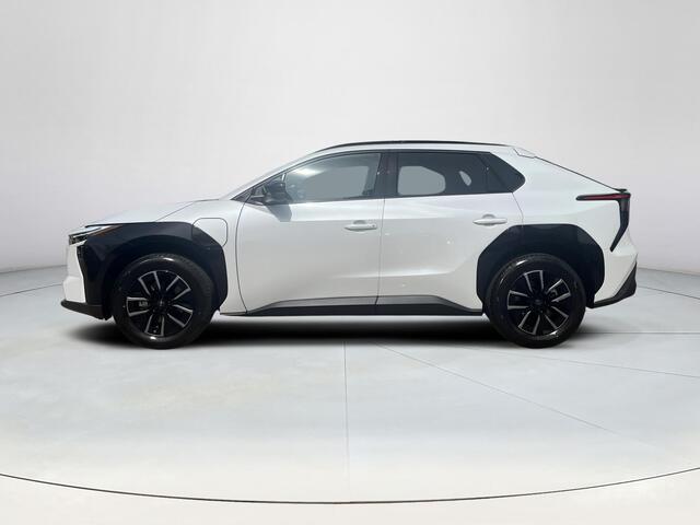 Toyota bZ4X Dynamic 73 kWh | Platinum pearl white | Nieuw uit voorraad leverbaar |