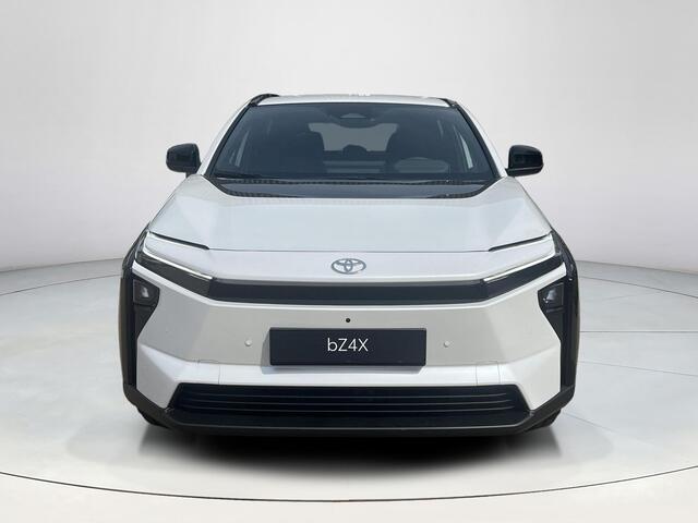 Toyota bZ4X Dynamic 73 kWh | Platinum pearl white | Nieuw uit voorraad leverbaar |