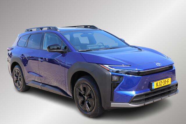 Toyota bZ4X Touring Executive AWD 75 kWh, Panoramisch dak, Stoelverwarming en Koeling, BSM, JBL, DEMOVOORDEEL ¤2.000,-!