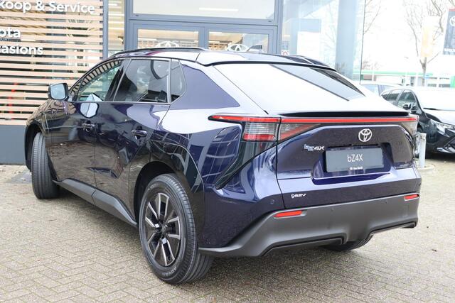 Toyota bZ4X Dynamic 73 kWh, VERWACHT, in oktober leverbaar met ¤3.000,- inruilpremie!!