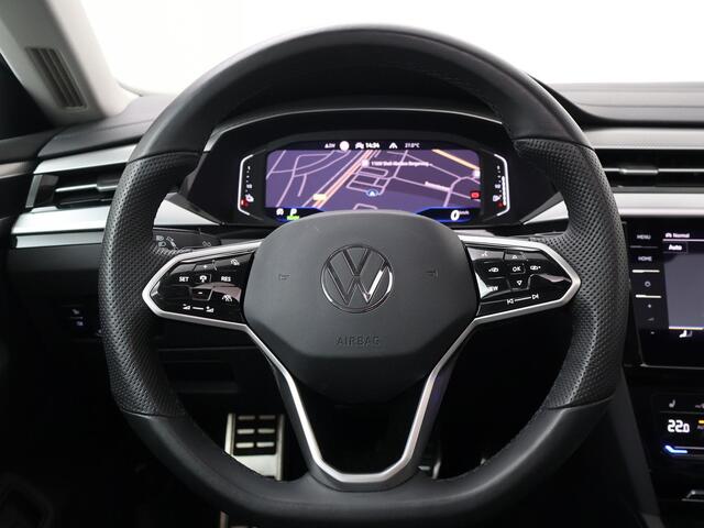 Volkswagen Arteon Shooting Brake 1.4 TSI eHybrid R-Line Business+ | 218 PK | SoH 91% | Trekhaak wegklapbaar | Panoramadak | Head-Up display | R-Line |