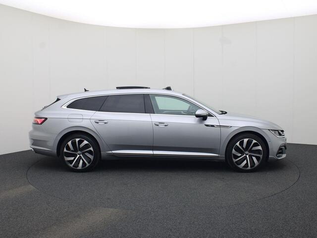 Volkswagen Arteon Shooting Brake 1.4 TSIeHybrid 160kW/218PK R-Line DSG · Panoramadak · Trekhaak · Camera · Apple/Android Car Play · Achterbank verwarmd · Massagefunctie