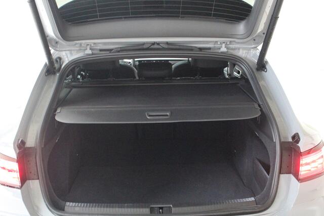 Volkswagen Arteon Shooting Brake 2.0 TSI R-Line 190PK DSG Panoramadak | Navigatie | Trekhaak | Side Assist | Camera