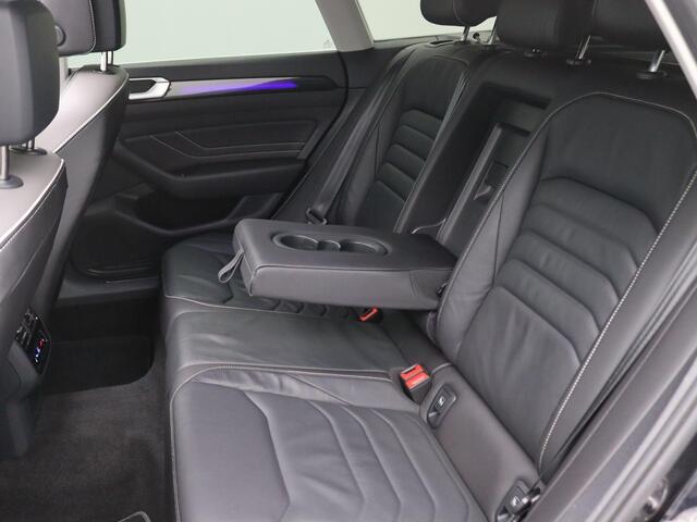 Volkswagen Arteon Shooting Brake 1.4 TSI eHybrid Elegance Business+ 218PK DSG Panoramadak, Trekhaak, Leder, Standkachel, Achteruitrijcamera, Head-up Display, Stoelverwarming voor + achter, Easy Open, Keyless, Alarm, 18'' LM Velgen