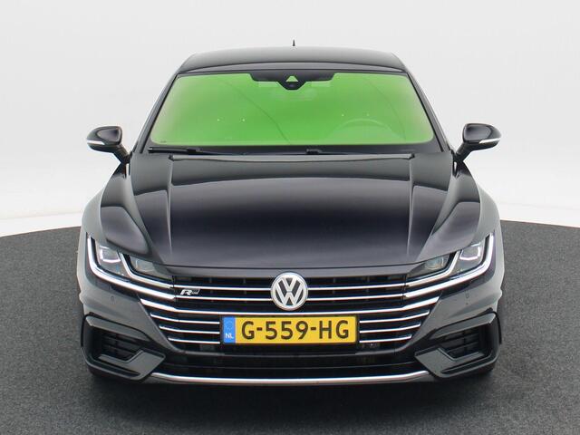 Volkswagen Arteon 2.0 TSi 190 Pk Automaat R-Line Business | Trekhaak | Camera | Stoelverwarming | CarPlay | Adaptieve Cruise | 19 Inch | 121.356 Km!!