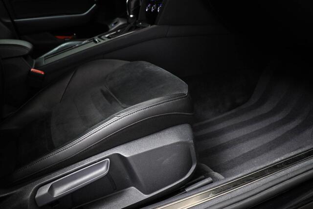 Volkswagen Arteon 1.5 TSI Elegance Business | VIRTUAL COCKPIT | LED | HALF LEDER | CAMERA