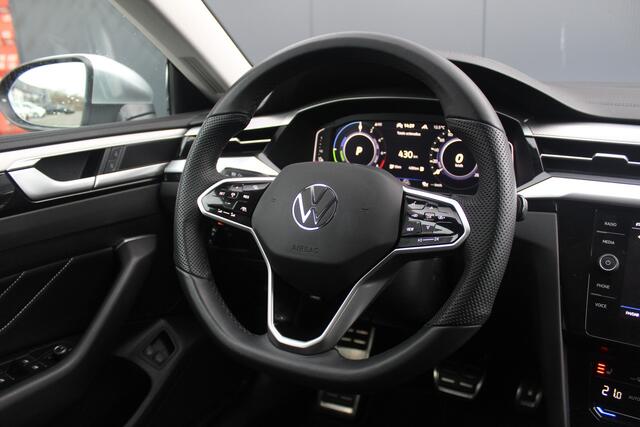 Volkswagen Arteon Shooting Brake 1.4 TSI 218PK eHybrid Elegance Business+ | Incl. 12 maanden garantie | Panoramadak | Adaptive cruise | Clima | Trekhaak wegklapbaar | LED | Stoelverwarming V+A | Camera | Elektr. kofferklep | Alcantara/leer stoelen | Keyless entry | Dealer