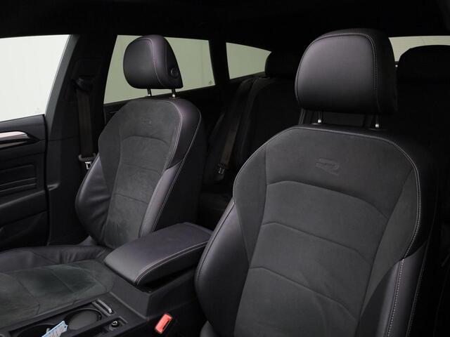 Volkswagen Arteon Shooting Brake 1.4TSIeHybrid 160kW/218PK R-Line DSG · Panoramadak · Trekhaak · Camera · Apple/Android Car Play ·