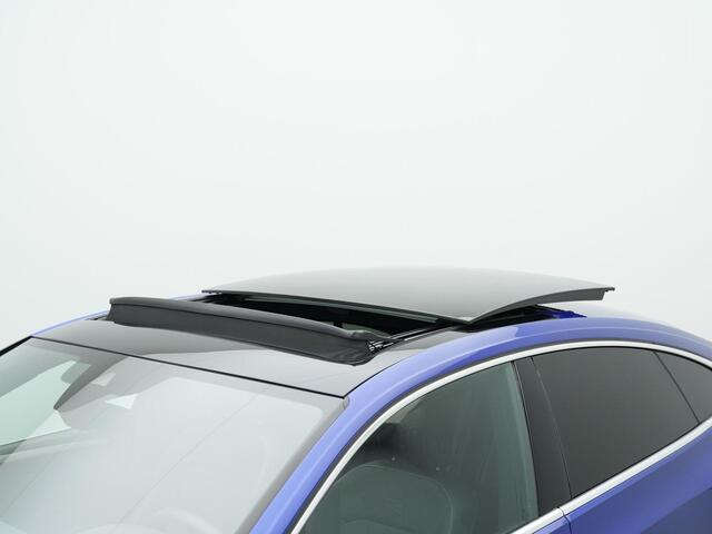 Volkswagen Arteon 2.0 TSI 190 pk DSG R-Line Business+ | Panoramadak | Trekhaak | Leder/alcantara | Stuur-/achterbankverwarming