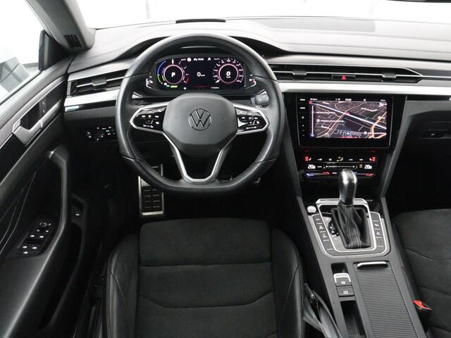 Volkswagen Arteon 1.4 TSI eHybrid R-Line | Head-Up | 360 Camera | Stoelverwarming | Leder/Alcantara | Carplay | Massage | Achterbankverwarming | Virtual Cockpit | LED Plus | Navigatie | PHEV | Plug In