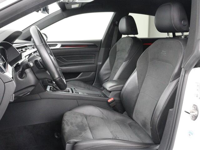 Volkswagen Arteon 1.4 TSI eHybrid R-Line | Head-Up | 360 Camera | Stoelverwarming | Leder/Alcantara | Carplay | Massage | Achterbankverwarming | Virtual Cockpit | LED Plus | Navigatie | PHEV | Plug In