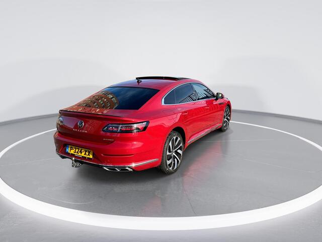 Volkswagen Arteon 1.4 TSI eHybrid 218pk DSG R-Line Business+ · Leder · Panoramadak · Camera · Stoelverwarming · Elektrische Trekhaak · Apple/Android Car Play · Stuurwiel verwarmd ·