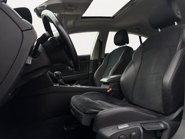 Volkswagen Arteon 1.5 TSI 150PK Aut. Elegance Pano Dode-Hoek Keyless