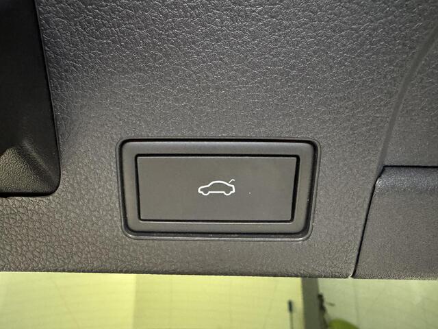 Volkswagen Arteon 2.0 TSI R-Line Business+ | Panoramadak | Harman Kardon Audio | Elektrische Achterklep |