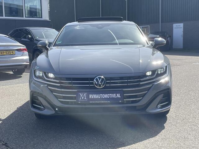 Volkswagen Arteon Shooting Brake 1.4 TSI eHybrid R-Line BINNEN + BUITEN PANO| NAPPALEDER SPORTSTOELEN| ELEK. STOEL MET MEMORY| ELEK. ACHTERKLEP| ACHTERBANK VERWARMD| CAMERA| STOELVERWARMING| CARPLAY| DODE HOEK SENSOR