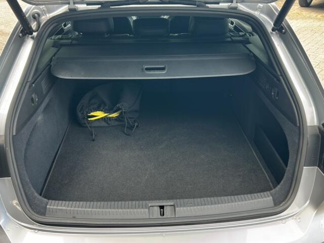 Volkswagen Arteon 1.4 TSI eHYBRID R-LINE TREKHAAK/PANO-DAK/360CAM/ELEK-KLEP/LEDER/ACC/HUD/IQ