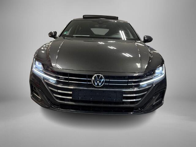 Volkswagen Arteon Shooting Brake 1.4 TSI 218pk DSG eHybrid R-Line Business+ · Panoramadak · Leder · 360 Camera · Wegklapbare Trekhaak · Apple/Android Car Play · Navigatie · 19'' Inch · Dodehoeksensor · Elektrische stoelverstelling ·