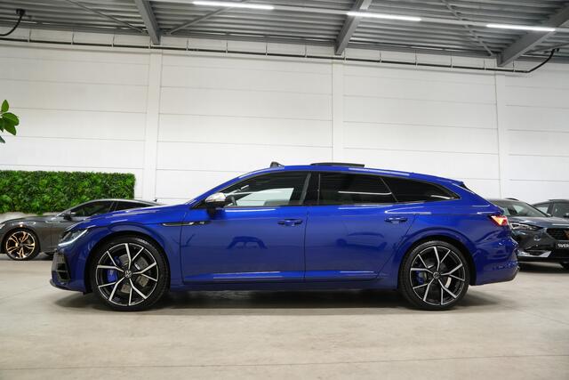 Volkswagen Arteon Shooting Brake 2.0 TSI R 320PK * Pano - Kuipstoelen - Trekhaak - 360° Cam - 20" - Harman Kardon *