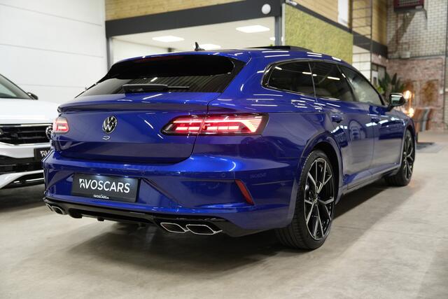 Volkswagen Arteon Shooting Brake 2.0 TSI R 320PK * Pano - Kuipstoelen - Trekhaak - 360° Cam - 20" - Harman Kardon *
