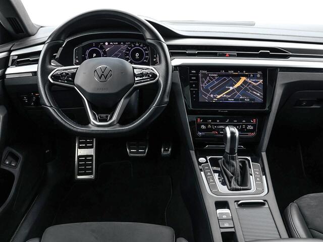 Volkswagen Arteon Shooting Brake 1.4 TSI 218pk DSG eHybrid R-Line Business+ · Panoramadak · 360 Camera · Wegklapbare Trekhaak · Apple/Android Car Play · 19'' Inch ·