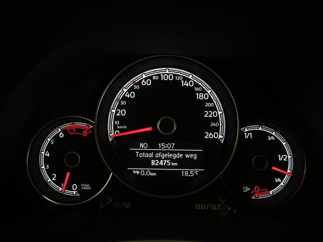 Volkswagen BEETLE (NEW) Cabriolet 1.2 TSI Sound Airco-ecc Navigatie App connect Bluetooth Stoelverwarming Boekjes Sportvelgen 17 inch Parkeersensoren Windscherm 2e Eigenares Nieuwstaat