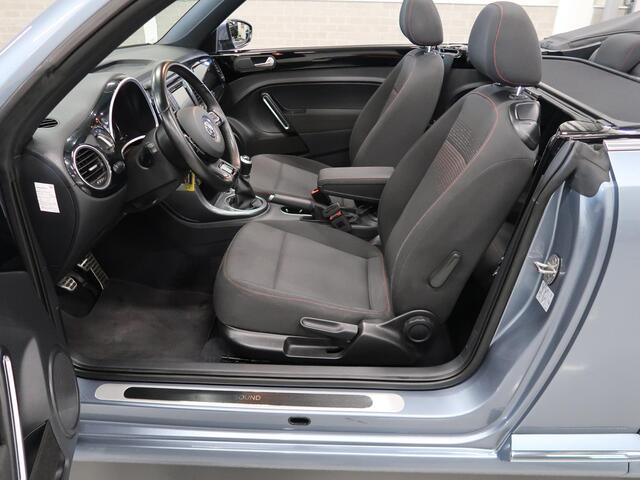 Volkswagen BEETLE (NEW) Cabriolet 1.2 TSI Sound Airco-ecc Navigatie App connect Bluetooth Stoelverwarming Boekjes Sportvelgen 17 inch Parkeersensoren Windscherm 2e Eigenares Nieuwstaat