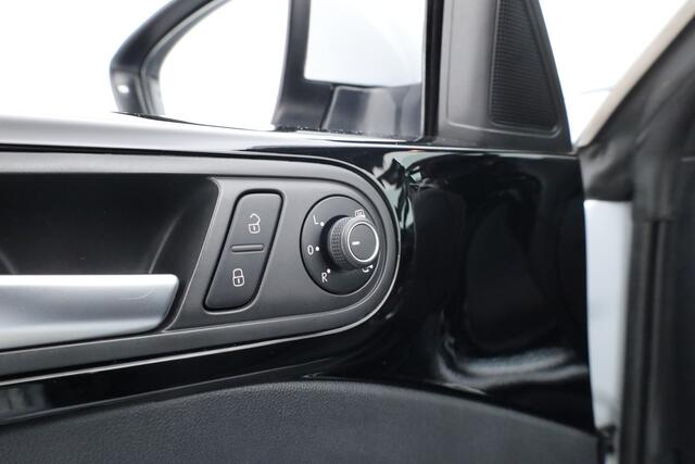 Volkswagen BEETLE (NEW) Cabriolet 1.4 TSI Sound DSG 150pk | Navi | Stoelverw. | Apple CarPlay | PDC | Cruise |