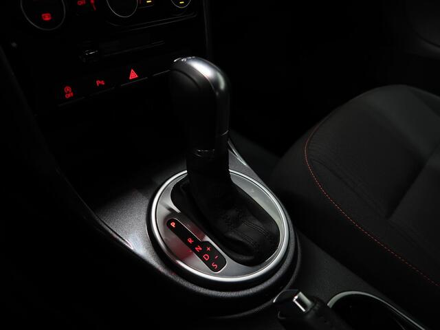 Volkswagen BEETLE (NEW) Cabriolet 1.4 TSI Sound 150pk Automaat Navigatie 1e Eigenares App connect Stoelverwarming Xenon Windscherm Dealer onderhouden Nette staat