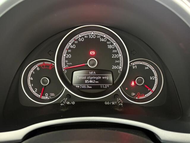 Volkswagen BEETLE (NEW) Cabriolet | 1.2 TSI Exclusive Series | CARPLAY | AIRCO | STOELVERW. |