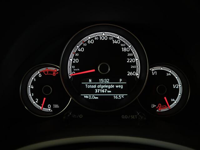 Volkswagen BEETLE (NEW) 1.4 TSI Denim Sportstoelen Xenon Automaat Fender App connect LED PDC Navigatie 18 inch Windscherm 1e Eigenaar Extra meters Afdekhoes Nieuwstaat Lage km.stand