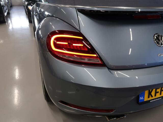 Volkswagen BEETLE (NEW) 1.4 TSI Denim Sportstoelen Xenon Automaat Fender App connect LED PDC Navigatie 18 inch Windscherm 1e Eigenaar Extra meters Afdekhoes Nieuwstaat Lage km.stand