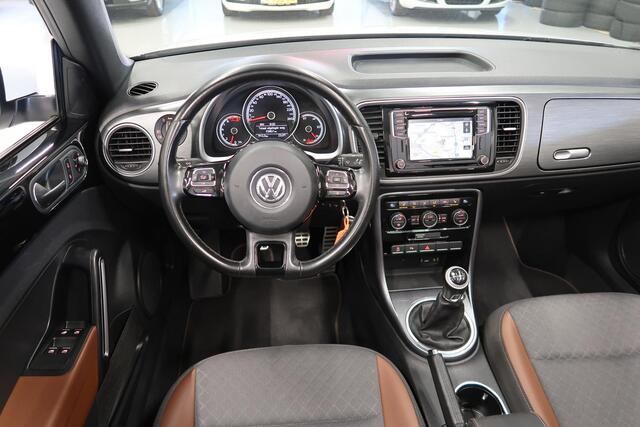 Volkswagen BEETLE (NEW) Cabriolet 1.2 TSI Allstar Airco-ecc Navigatie Camera Stoelverwarming App connect Nieuwstaat Half Leer Boekjes aanwezig Bluetooth Cruise control PDC