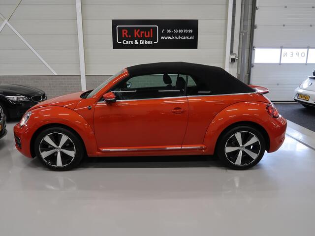 Volkswagen BEETLE (NEW) Cabriolet 1.2 TSI Sound Navigatie Stoelverwarming Cruise control Dealeronderhouden App connect Extra klokjes 18 inch Twister velgen Habanero Orange metallic Zeer nette staat