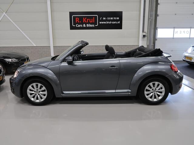 Volkswagen BEETLE (NEW) Cabriolet 1.2 TSI Design Airco-ecc Stoelverwarming Navigatie Sportvelgen PDC Windscherm Boekjes aanwezig Bluetooth Elektrische cabrioletkap Cruise control Metallic lak Nette staat