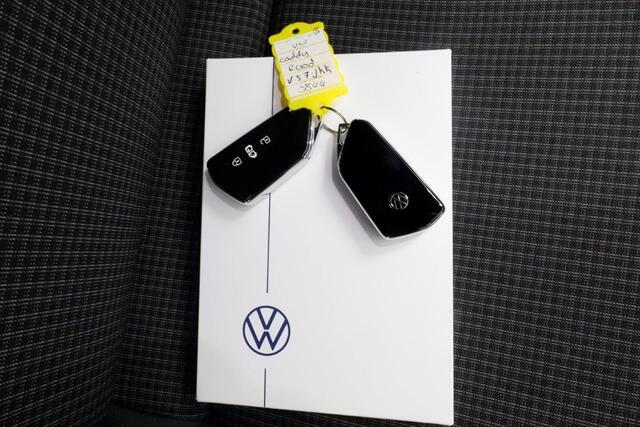 Volkswagen CADDY Cargo 1.5 TSI 115pk Benzine DSG-Automaat LED/Virtual Cockpit Direct rijden 09-2024