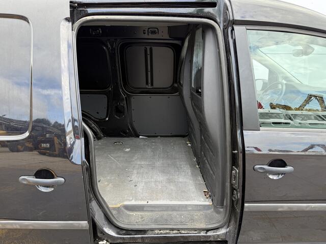 Volkswagen CADDY e-Caddy 113PK L2H1 Elektrisch Caddy ABT Maxi 37,3kWh 159km WLTP Trekhaak Airco e-Caddy eCaddy