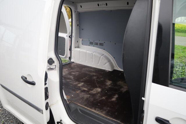 Volkswagen CADDY 2.0 TDI L1H1 BMT Economy Business 75PK/55kW navigatie imperial leder hoezen dichte achterdeuren trekhaak cruise control airco zijwand bekleding imperaal dakdrager laadvloer NL auto 1e eigenaar nieuw door ons geleverd en onderhouden