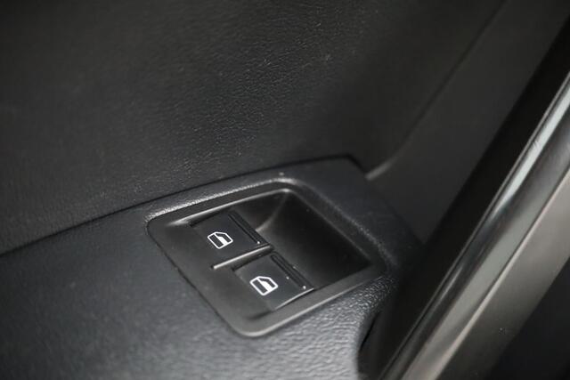 Volkswagen CADDY 2.0 TDI L1H1 BMT Economy Business 75PK/55kW navigatie imperial leder hoezen dichte achterdeuren trekhaak cruise control airco zijwand bekleding imperaal dakdrager laadvloer NL auto 1e eigenaar nieuw door ons geleverd en onderhouden