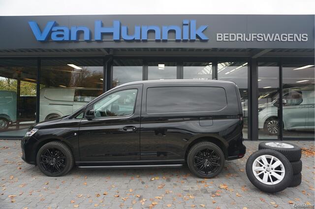 Volkswagen CADDY 2.0TDI 122PK DSG AUT Black Edition BPM VRIJ!! Apple Carplay, Camera, LED, 18" Velgen, Trekhaak C01