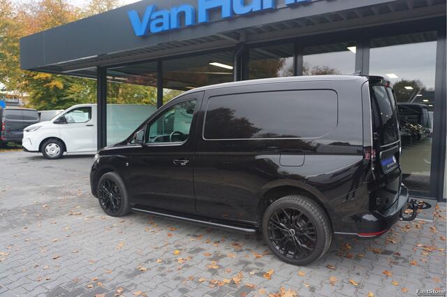 Volkswagen CADDY 2.0TDI 122PK DSG AUT Black Edition BPM VRIJ!! Apple Carplay, Camera, LED, 18" Velgen, Trekhaak C01