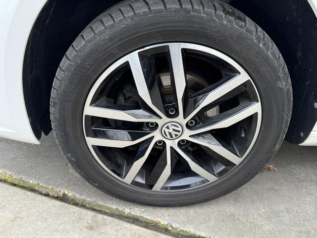 Volkswagen CADDY 2.0 TDI 102pk DSG L2H1 BMT Maxi C-Edition Navigatie Xenon Voorruit verwarming Apple Carplay