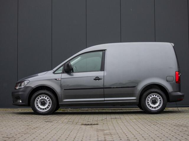 Volkswagen CADDY 1.6 TDI L1H1 Comfortline verhoogde laadvloer met lades.