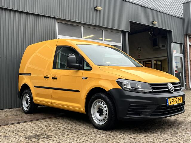 Volkswagen CADDY 2.0 TDI L1H1 Airco Cruise controle Trekhaak 1400kg trekgewicht Parkeersensoren achter Schuifdeur Telefoon verbinding 1e eigenaar Euro 6 bpm vrij voor particulier gebruik !!