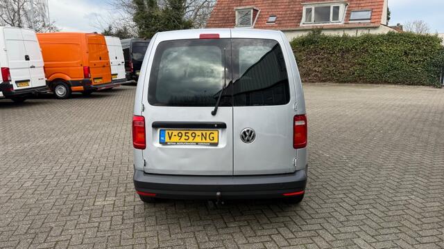 Volkswagen CADDY 2.0 TDI 55KW 75PK EURO 6 NAVIGATIE/ AIRCO/ TREKHAAK/ SCHUIFDEUR