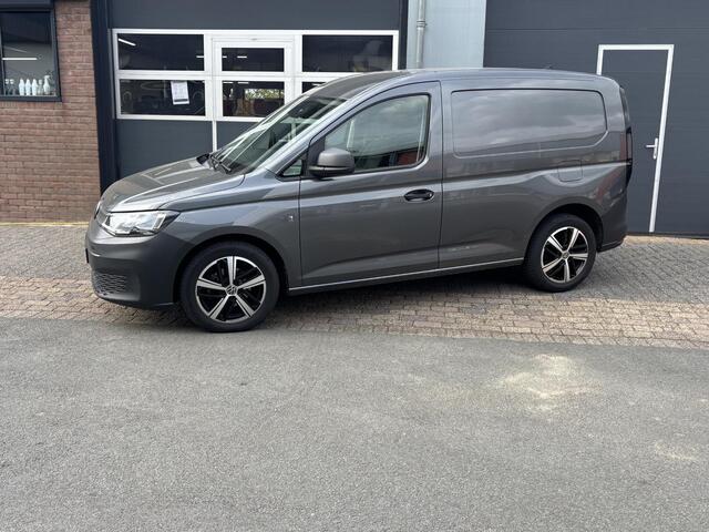 Volkswagen CADDY Cargo 2.0 TDI 102PK| Carplay| 17"LMV| Trekhaak| PDC| Groot scherm
