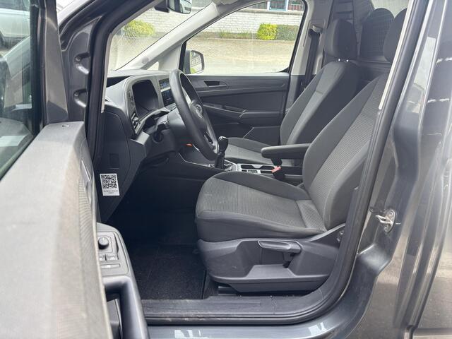 Volkswagen CADDY Cargo 2.0 TDI 102PK| Carplay| 17"LMV| Trekhaak| PDC| Groot scherm