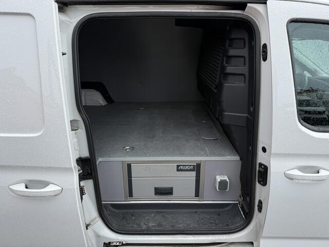 Volkswagen CADDY Cargo 2.0 TDI 122PK Automaat L1 Cruise Control Climate Control Navigatie Carplay Parkeersensoren Schuifladen Inbouw