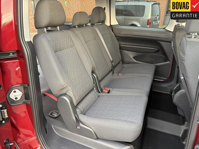 Volkswagen CADDY MAXI 1.5 TSI 5p 84kw Life ( Navigatie, Achteruitrijcamera, Trekhaak, 17 inch LMV) RIJKLAARPRIJS!