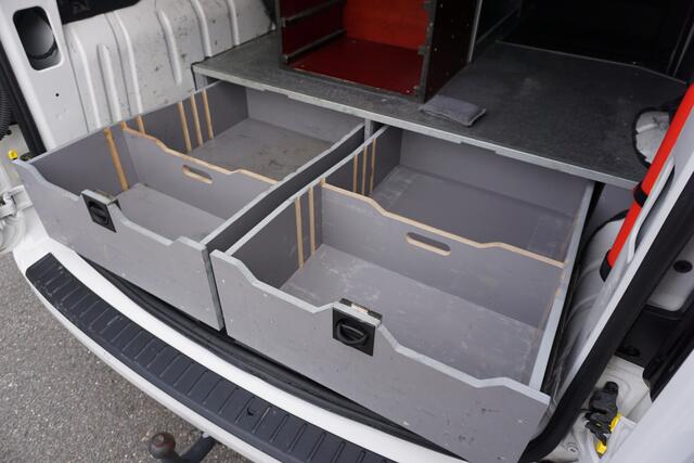 Volkswagen CADDY MAXI Cargo | 123 PK DSG | 1st Edition | 2x Schuifdeur | ACC | App-Connect | Stoelverwarming | Trekhaak