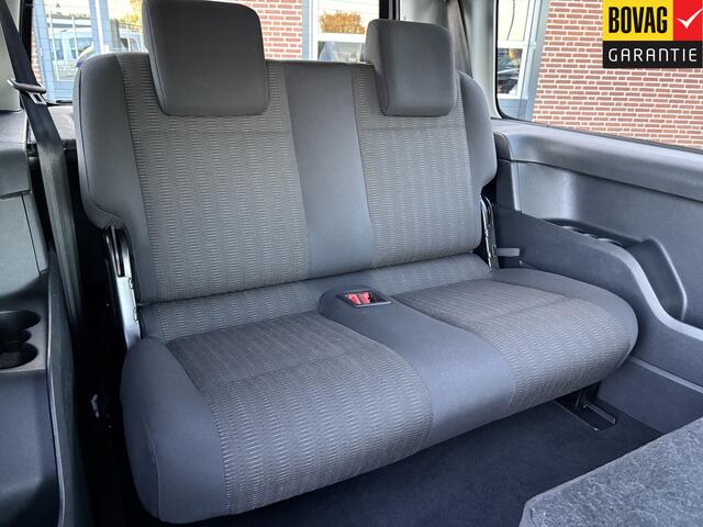 Volkswagen CADDY MAXI 1.4 TSI Comfortline 96kw Life DSG 7 pers. ( Navigatie, Trekhaak, Cruise control,Parkeersensoren) RIJKLAARPRIJS!